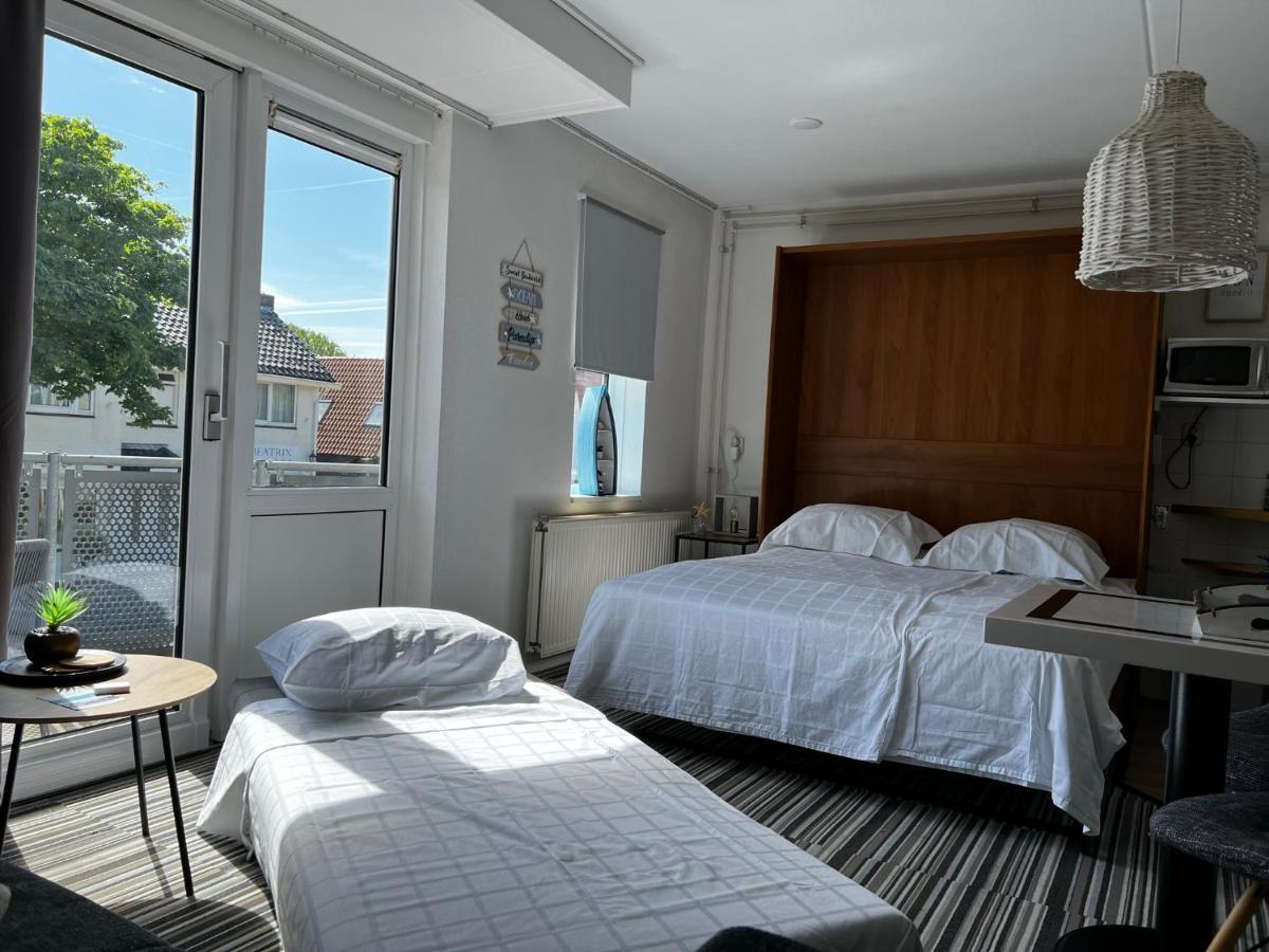 Texelheerlijk 18 Apartment De Koog  Bagian luar foto